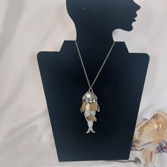 Necklace Fish Pendant Long Silver Tone Rhinestones American Eagle Outfitters - Picture 2 of 14